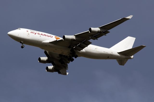 Boeing 747-400 (TC-ACH)