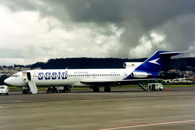 Boeing 727-100 (HC-VBY)