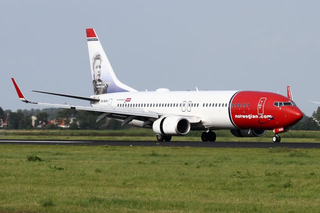 BOEING 737-300 (LN-NOH)