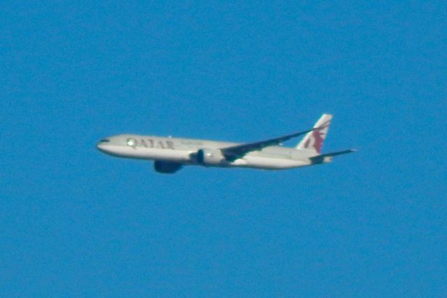 BOEING 777-300ER (A7-BEM)