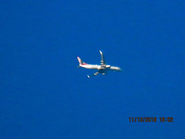 Boeing 737-800 (N927AN)
