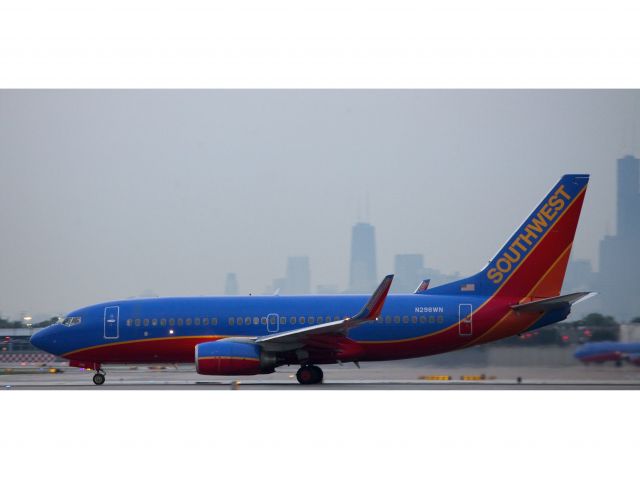 Boeing 737-700 (N298WN)
