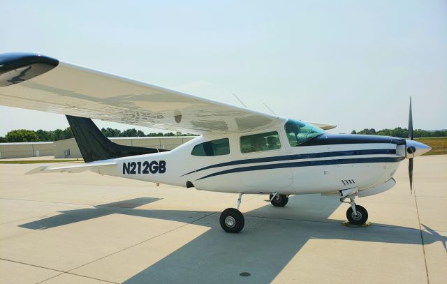 Cessna Centurion (N212GB) - 08-07-21