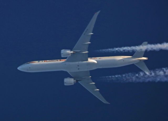 BOEING 777-300ER (HZ-AK28) - B777-368 Saudia JED-JFK 32 000 ft vertical Vendée