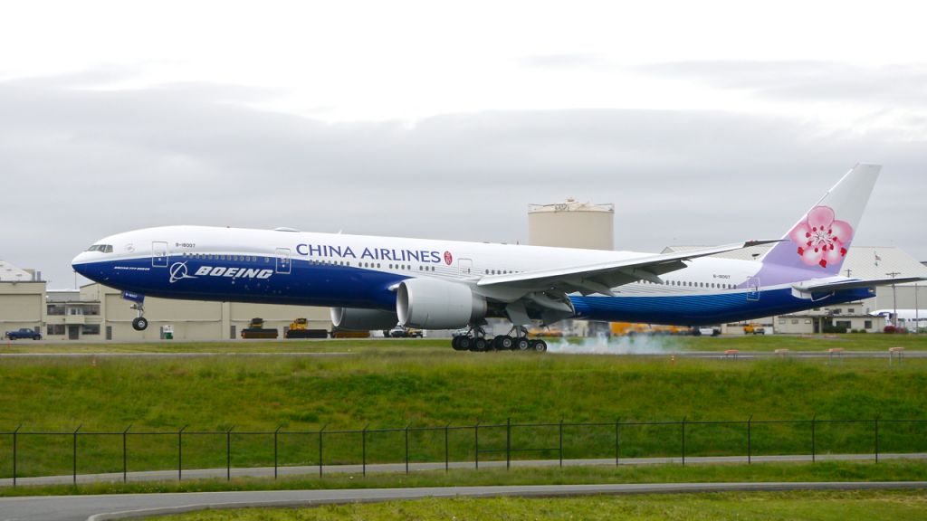 BOEING 777-300 (B-18007) - BOE516 touches down on Rwy 34L to complete its B2 flight on 5.4.16. (ln 1399 / cn 43982).