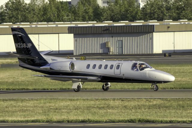 Cessna Citation II (N238JP) - Cessna 550 Citation Bravo departs Livermore Municipal Airport (CA). May 2021