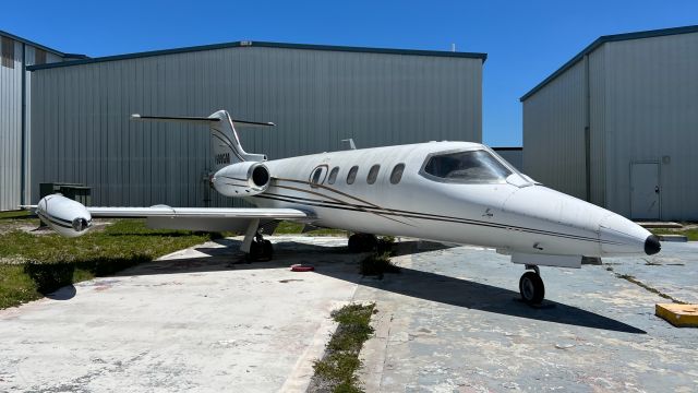 Learjet 25 (N600GM)