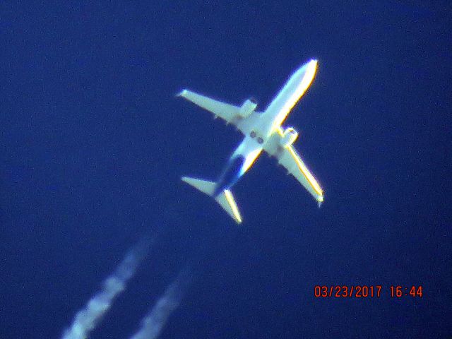 Boeing 737-900 (N253AK)