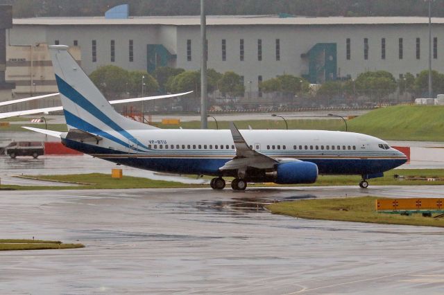 Boeing 737-700 (VP-BTU)