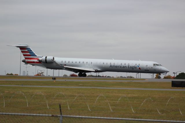 Canadair Regional Jet CRJ-900 (N592NN)