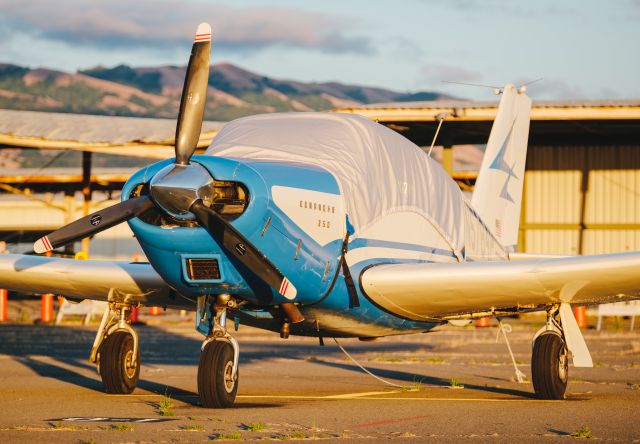 Piper PA-24 Comanche (N5784P)