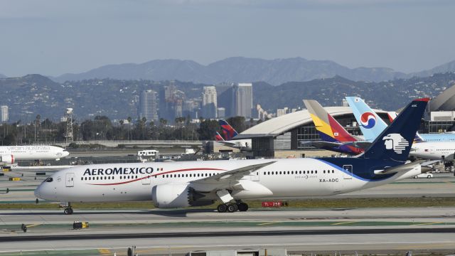 Boeing 787-9 Dreamliner (XA-ADC) - Taxiing to gate at LAX after Landing on 25L