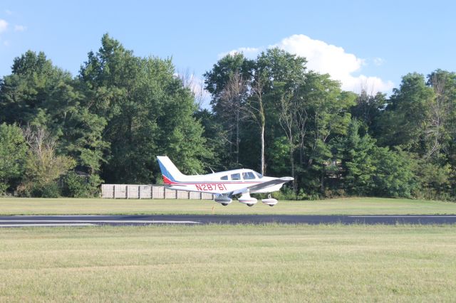 Piper Cherokee (N28761)