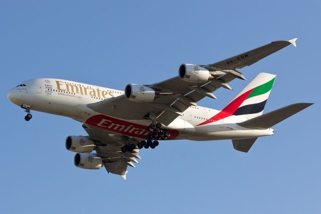 Airbus A380-800 (A6-EDM)