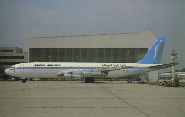 Boeing 707-100 (60SBS) - scanned from postcardbr /Somali airlines