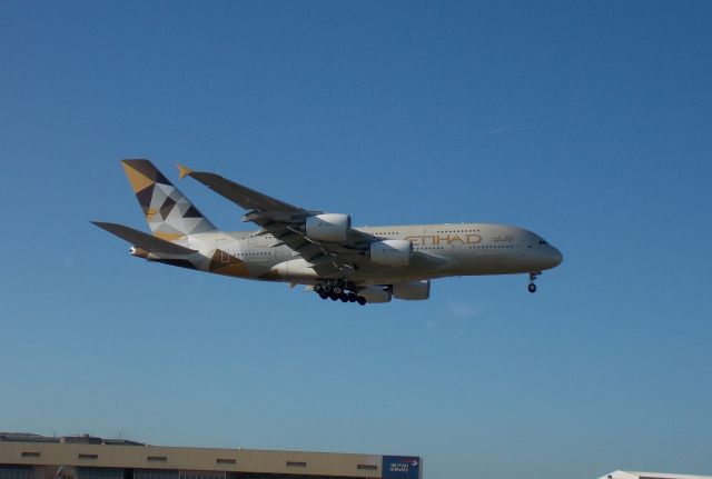 Airbus A380-800 (A6-APB)