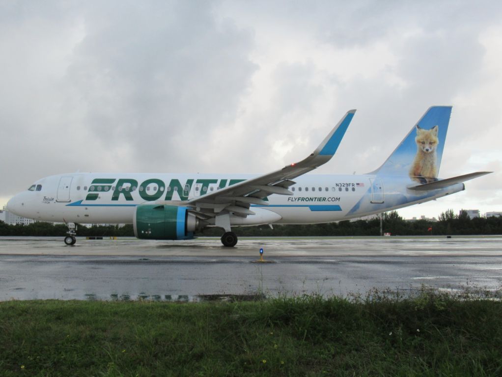 Airbus A320neo (N329FR)