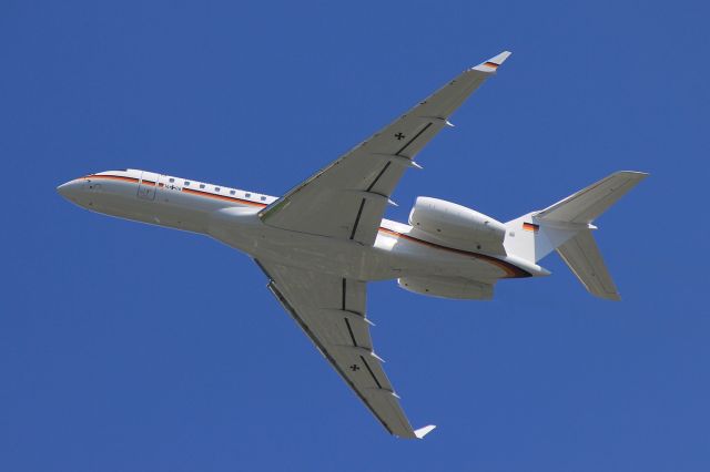 Bombardier Global Express (N1406)