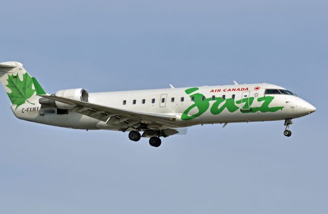 Canadair Regional Jet CRJ-100 (C-FXMY)