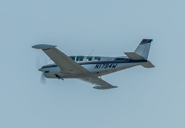 Beechcraft Bonanza (36) (N1794W)