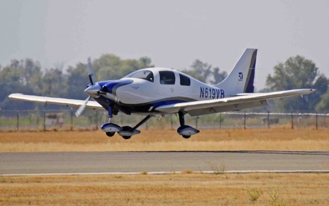 Cessna 400 (N619VB)