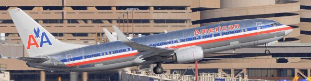 Boeing 737-700 (N921NN) - phoenix sky harbor international airport 17JAN20