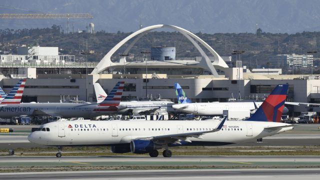Airbus A321 (N358DN) - Taxiing to gate at LAX after landing on 25L