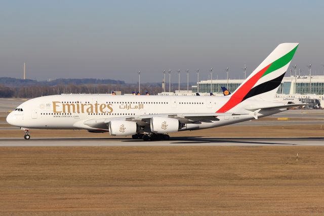 Airbus A380-800 (A6-EOI)