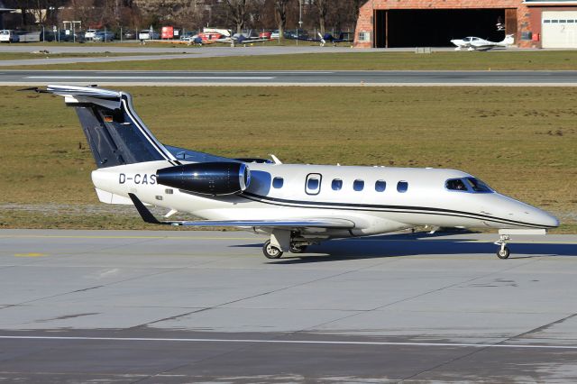 Embraer Phenom 300 (D-CASH)