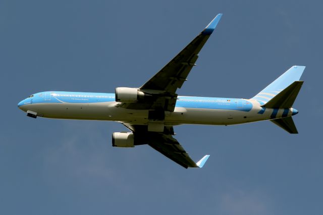 BOEING 767-300 (OO-JAP)