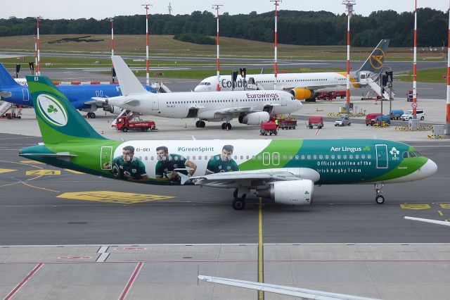 Airbus A320 (EI-DEI)