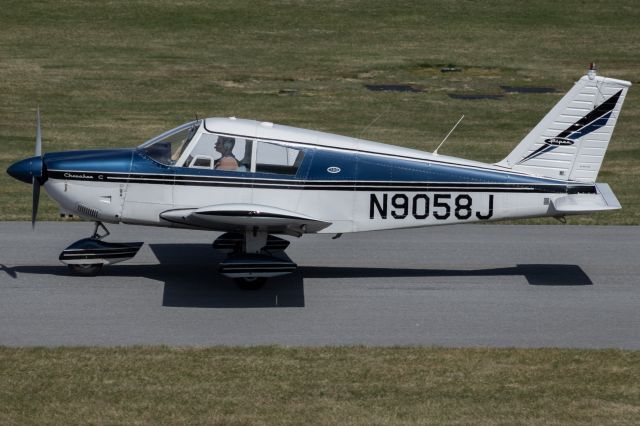 Piper Cherokee (N9058J)