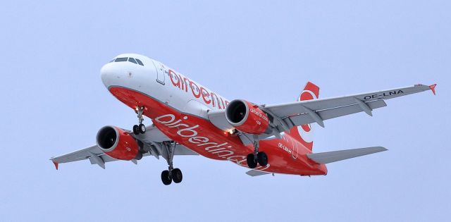Airbus A319 (OE-LNA)