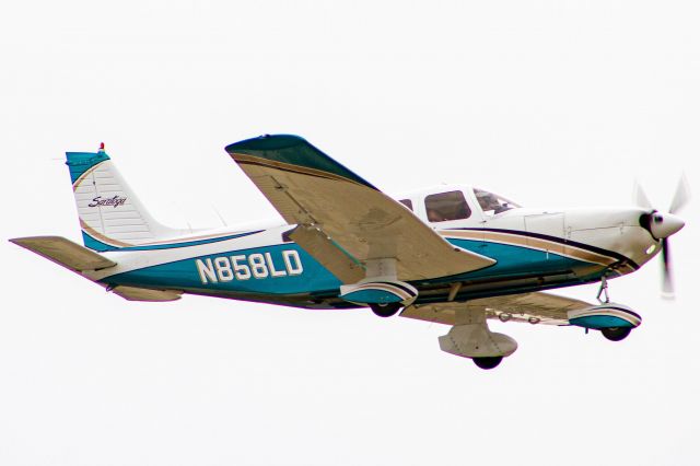 Piper Saratoga (N858LD)