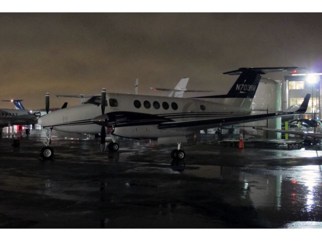 Beechcraft Super King Air 200 (N703RM)