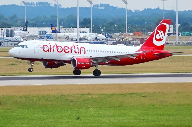 Airbus A320 (D-ABDY)