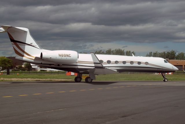 Dassault Falcon 50 (N89NC)