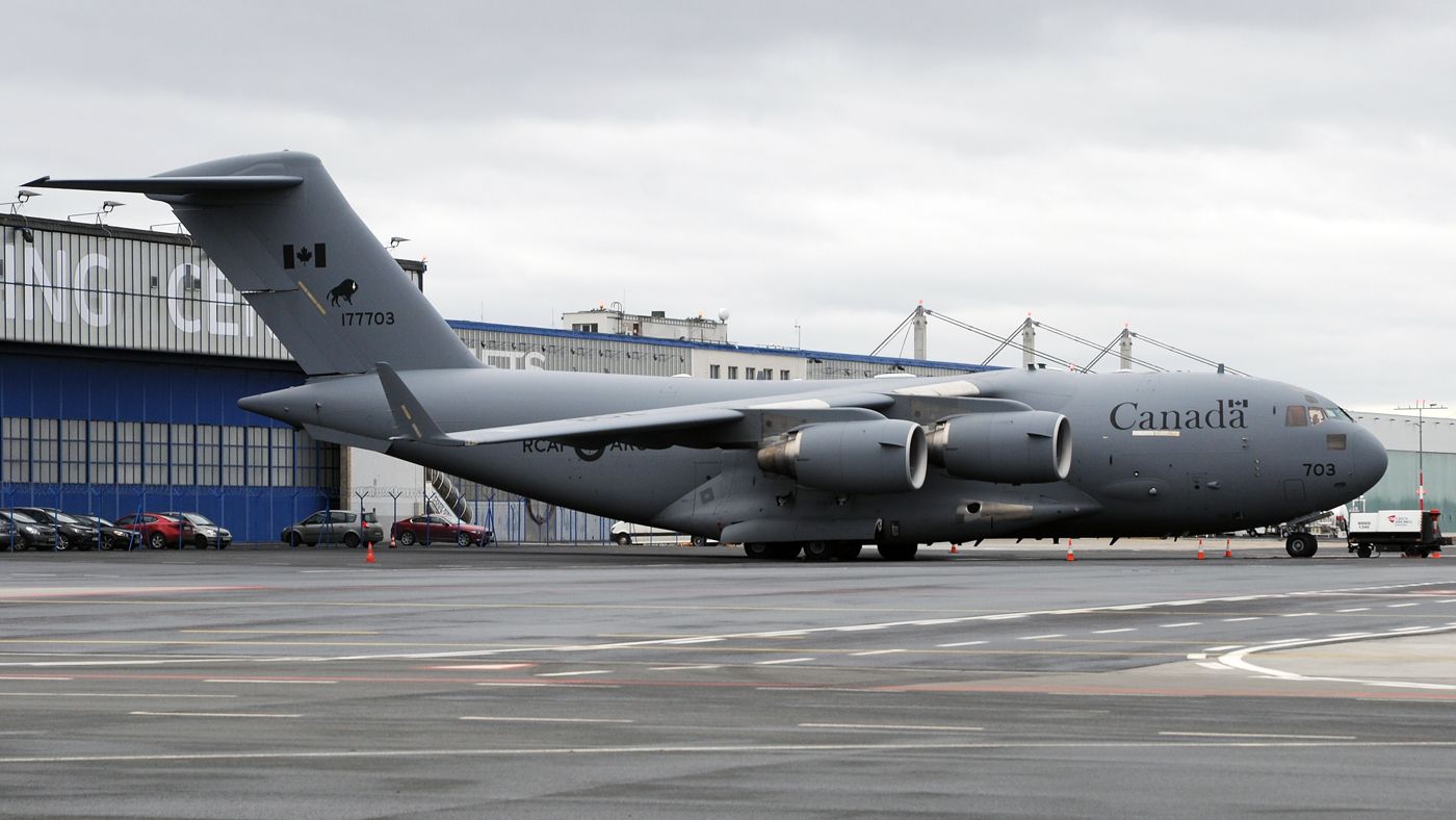 Boeing Globemaster III (17-7703)