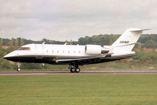 Canadair Challenger (N161MD) - Departing rwy 26 on 20-Sep-04.  br /br /Reregistered G-FTSL 8-Dec-04 then transferred to Germany 30-Jul-12 where it became D-AFAC.