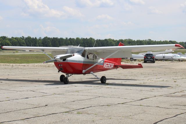 Cessna Skyhawk (N5283R) - Getting ready for a training flight at Monroe, GA. Photo taken on 6/21/2020.