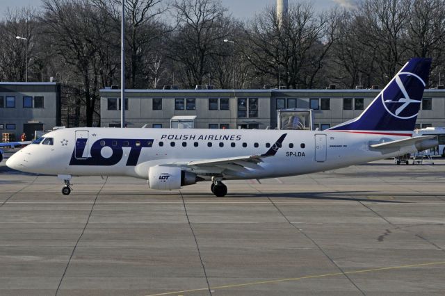 Embraer 170/175 (SP-LDA) - Polish LOT in new c/s