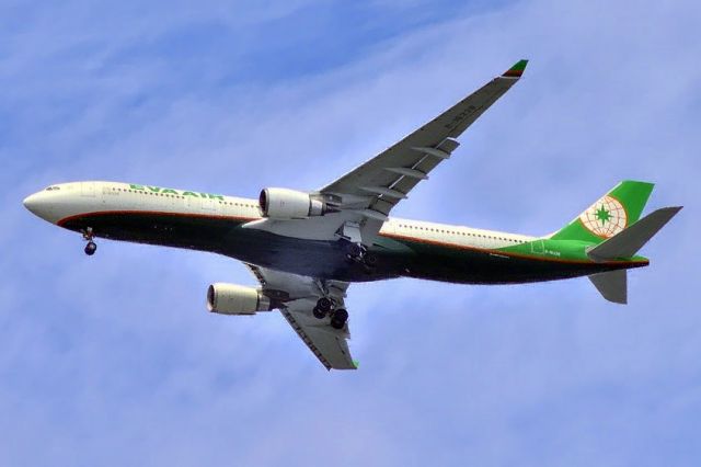 Airbus A330-300 (B-16338)