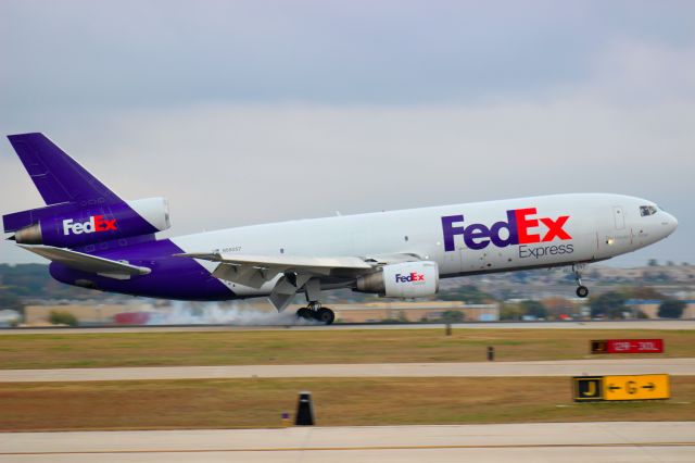 McDonnell Douglas DC-10 (N68057)