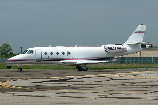 IAI Gulfstream G150 (N506RP) - Taking the active on a hot, hazy morning in KFRG.