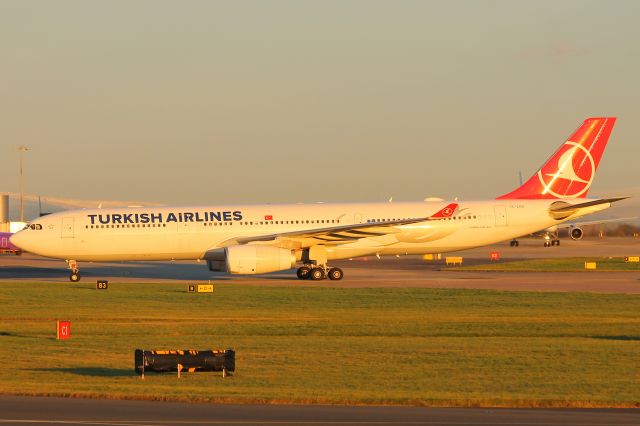 Airbus A330-300 (TC-LOG) - Turkish Airlines Airbus A330-300 just landed in Manchester from Istanbul at 15:26 on Wednesday 27/12/17. Photo taken from Runway Visitor Park.