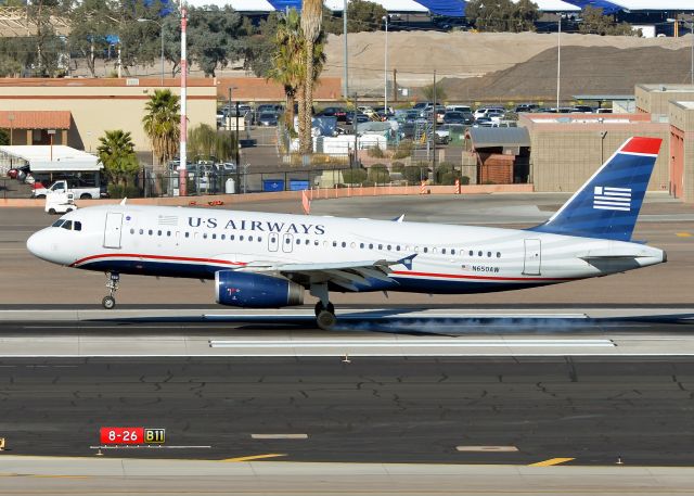 Airbus A320 (N650AW)