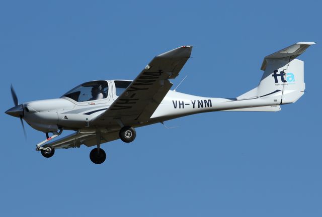 Diamond Star (VH-YNM)