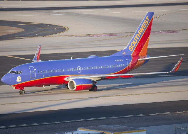 Boeing 737-700 (N906WN)