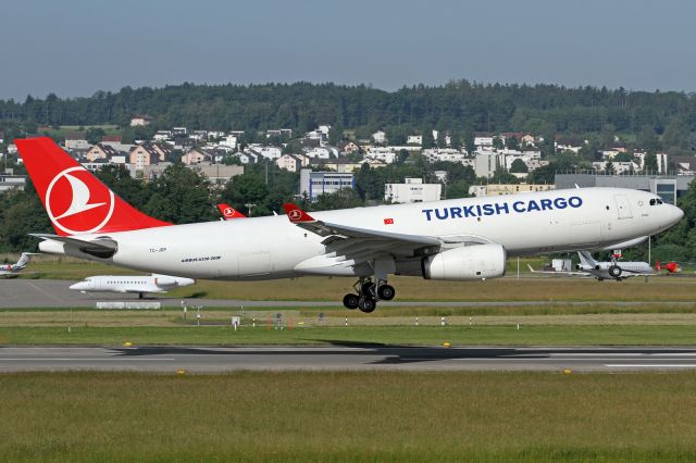Airbus A330-200 (TC-JDP)