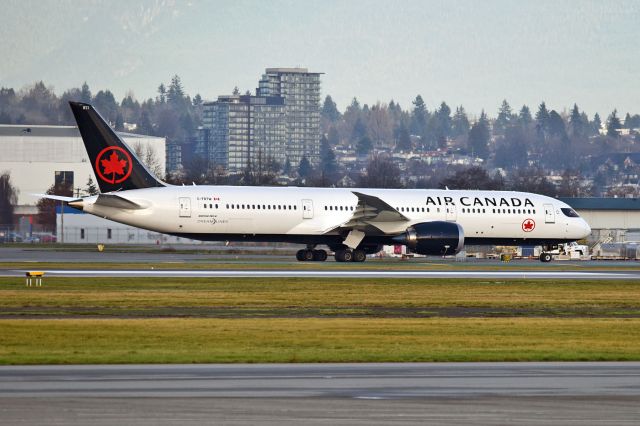 Boeing 787-9 Dreamliner (C-FRTW)